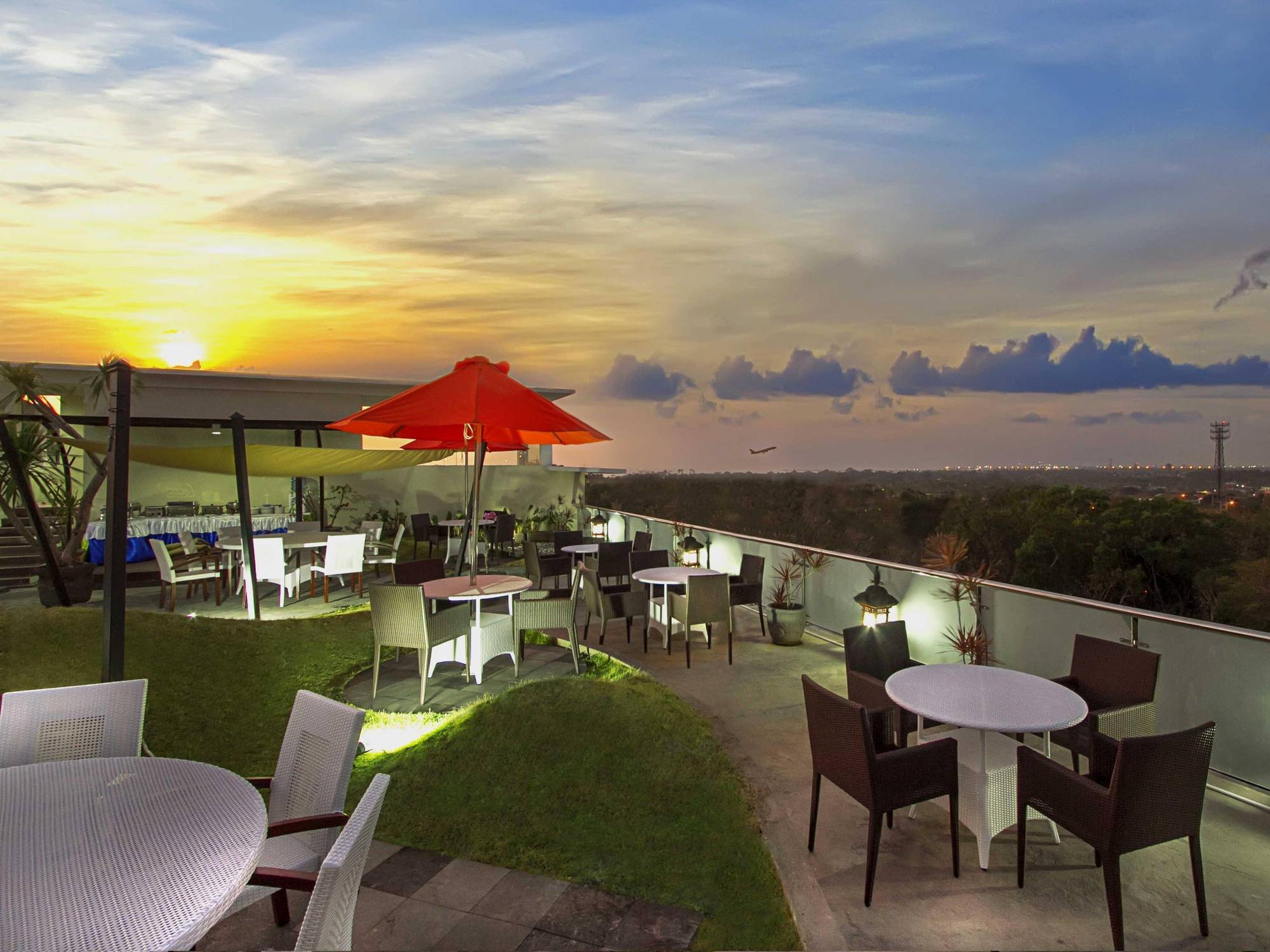 Parkside Denbukit Residence & Suite Jimbaran Екстериор снимка