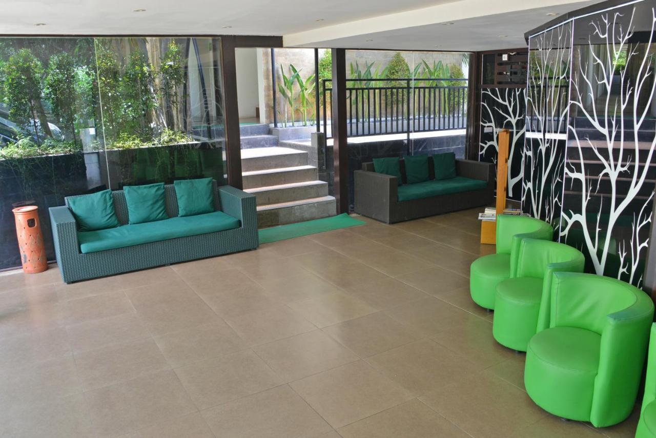 Parkside Denbukit Residence & Suite Jimbaran Екстериор снимка
